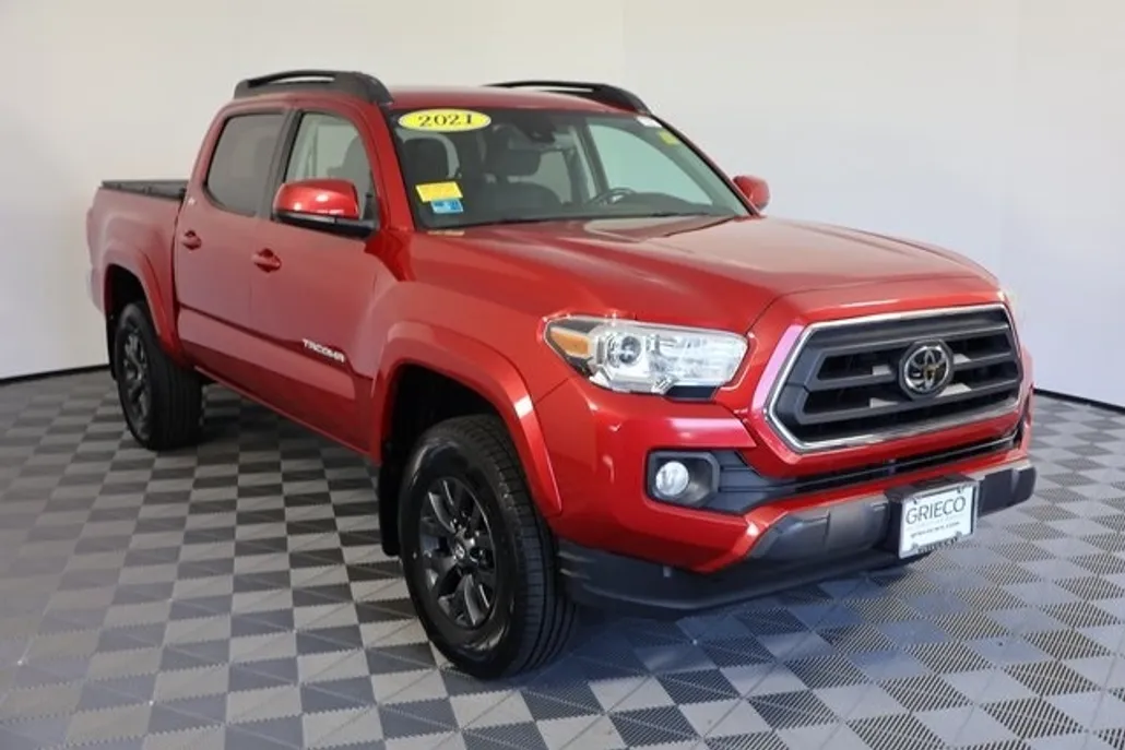 2021 Toyota Tacoma SR5 photo 1