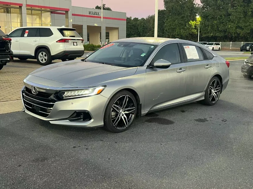 2021 Honda Accord Touring photo 1