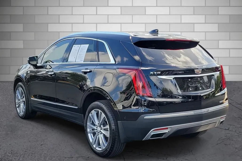 2024 Cadillac XT5 Premium Luxury photo 1