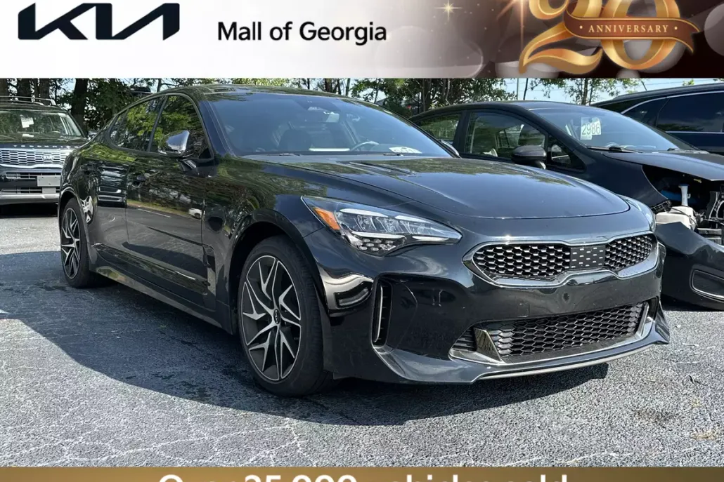 2023 Kia Stinger GT-Line photo 1