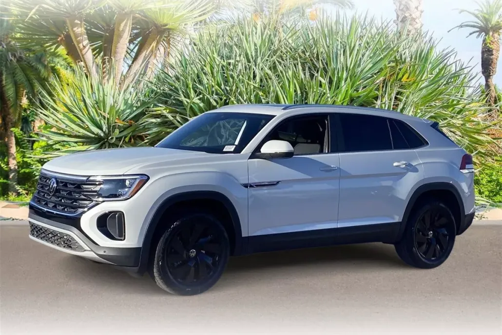 2026 Volkswagen Atlas Cross Sport SE Technology photo 1