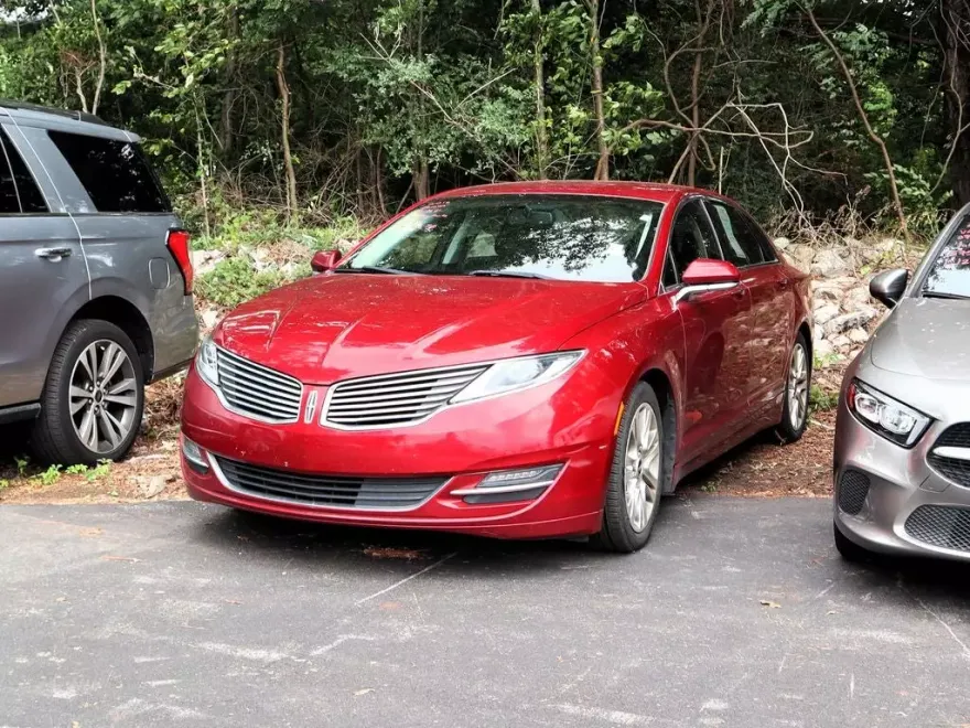 2016 Lincoln MKZ Base photo 1
