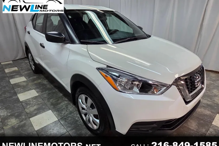 2020 Nissan Kicks S photo 1