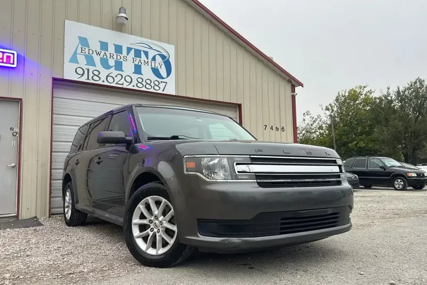 2016 Ford Flex SE photo 1