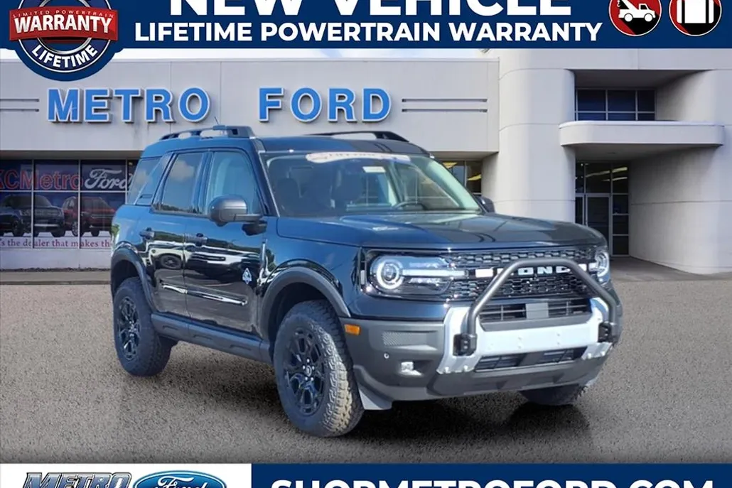 2025 Ford Bronco Sport Outer Banks photo 1