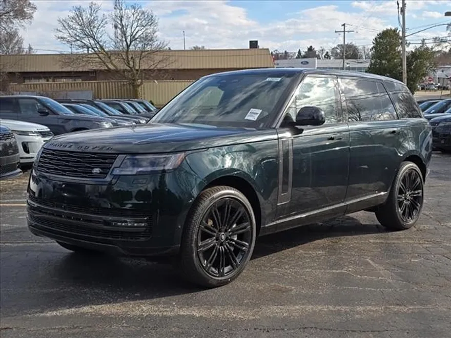 2025 Land Rover Range Rover SE photo 1