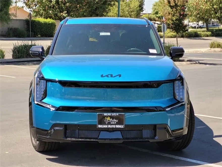 2026 Kia EV9 Land photo 1