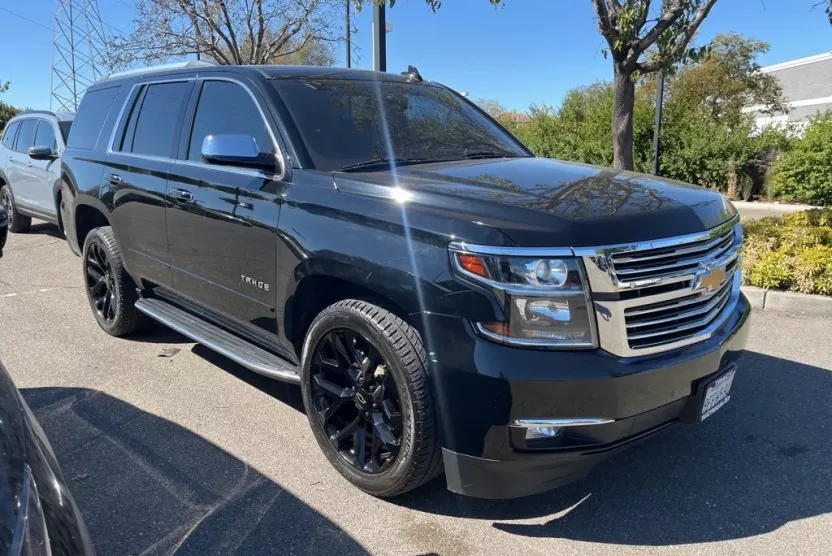 2020 Chevrolet Tahoe Premier photo 1