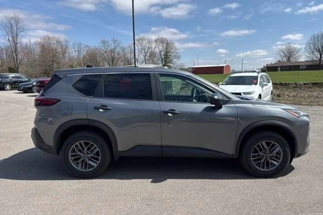 2023 Nissan Rogue S photo 1