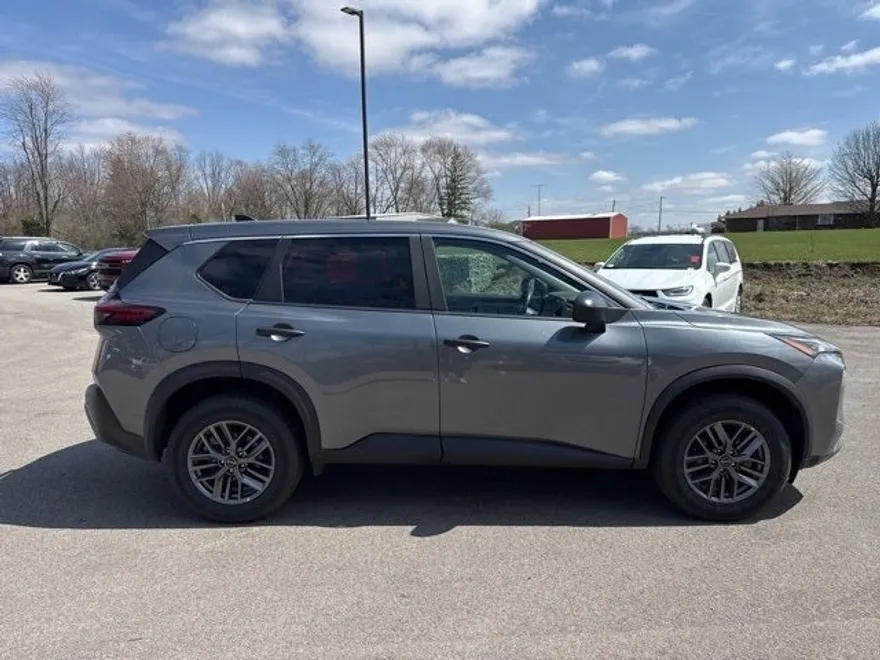 2023 Nissan Rogue S photo 1