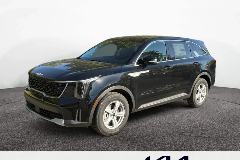 2026 Kia Sorento LX photo 1