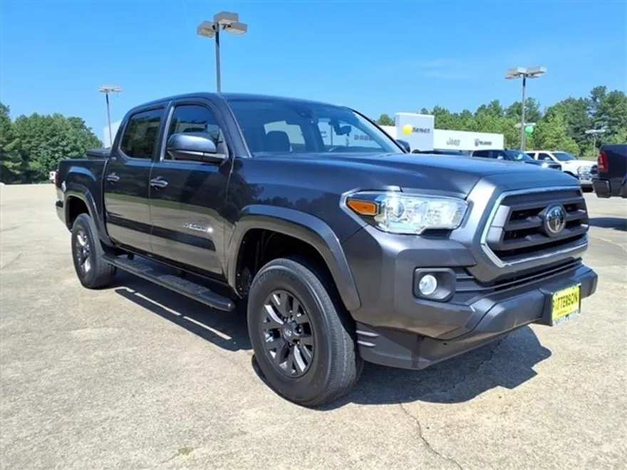 2022 Toyota Tacoma SR5 V6 photo 1