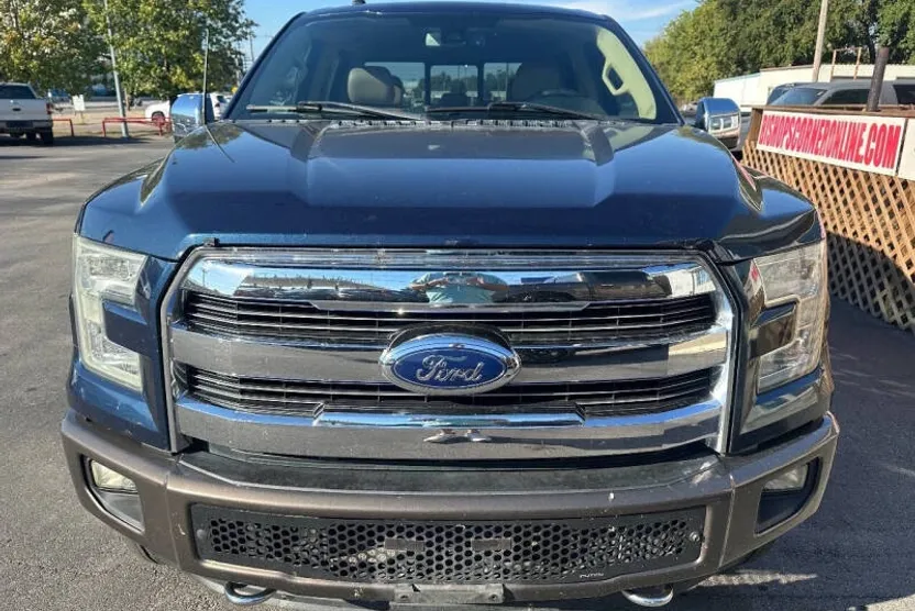 2016 Ford F-150 Lariat photo 1