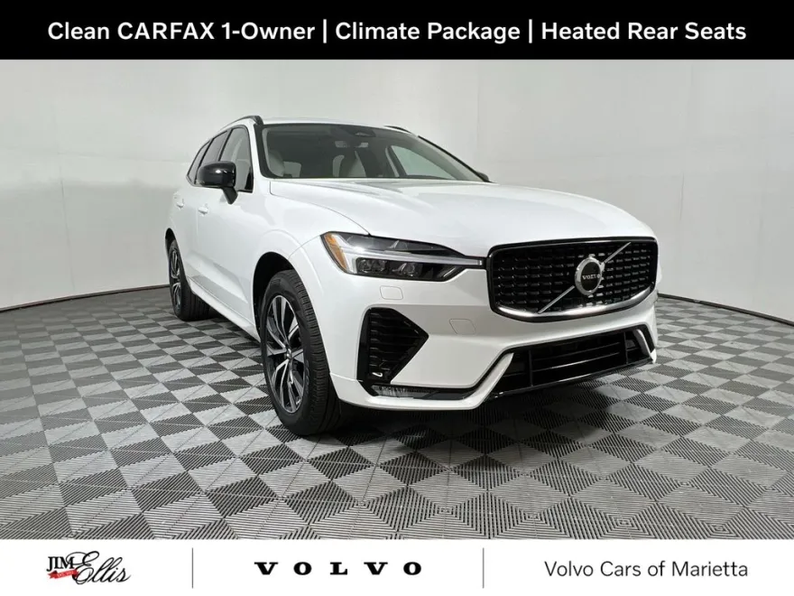 2025 Volvo XC60 B5 Core photo 1