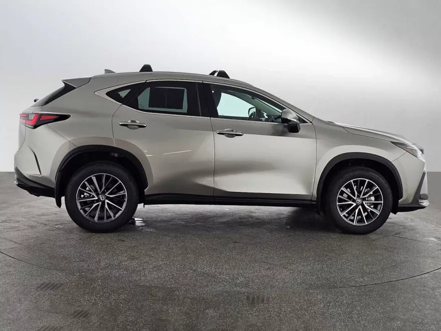 2025 Lexus NX Premium photo 1
