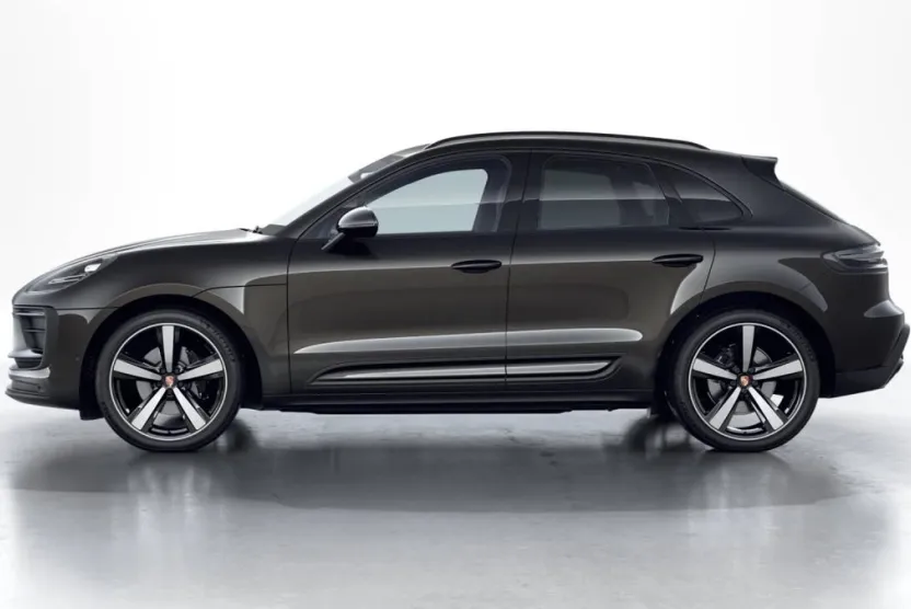 2026 Porsche Macan T photo 1