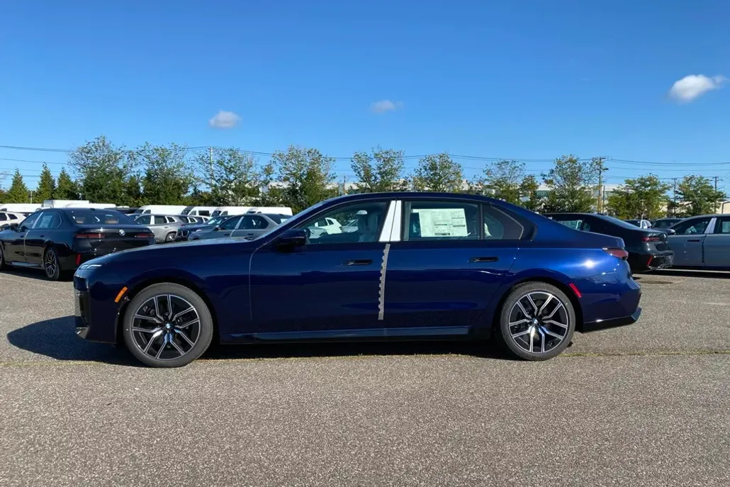 2026 Bmw 760i xDrive photo 1