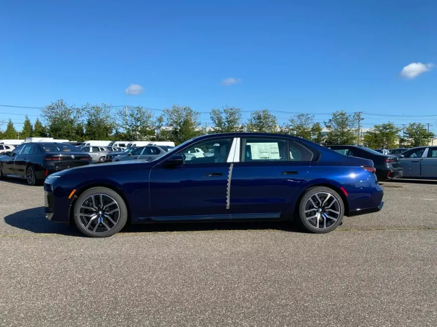 2026 Bmw 760i xDrive photo 1