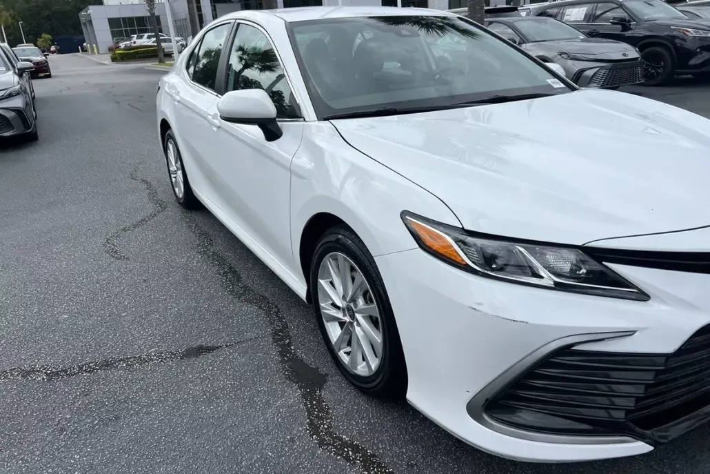 2024 Toyota Camry LE photo 1