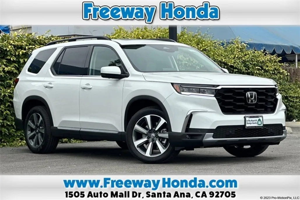 2025 Honda Pilot Elite photo 1