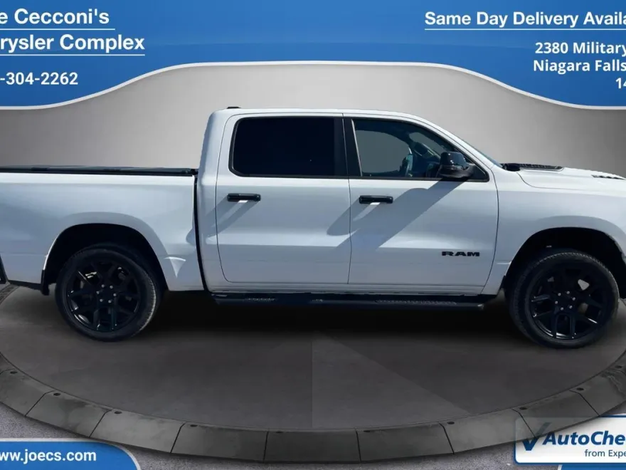 2024 Ram 1500 Laramie photo 1