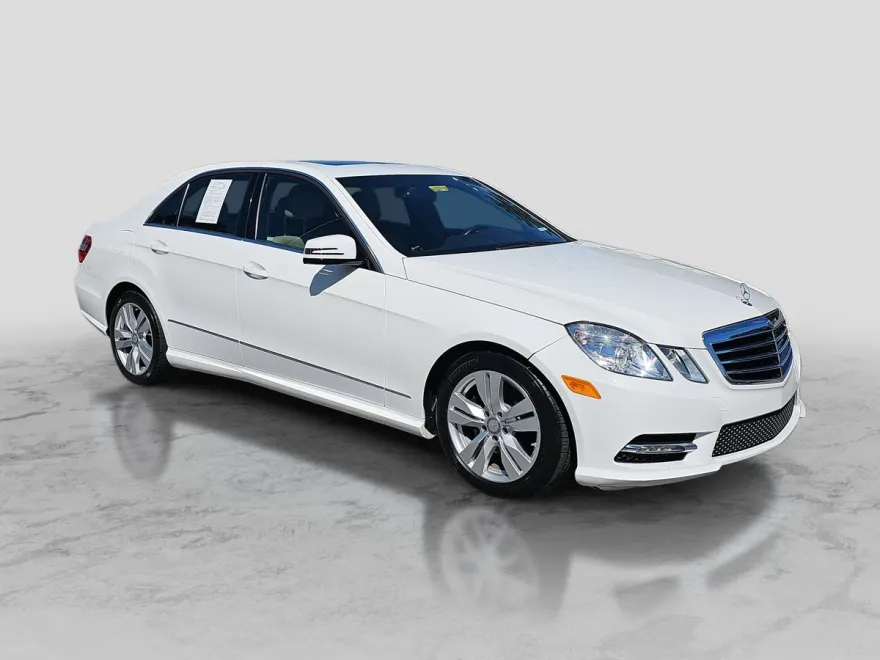 2013 Mercedes Benz E 350 photo 1