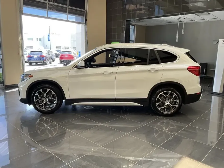 2022 Bmw X1 XDrive28i photo 1