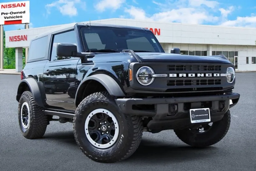 2024 Ford Bronco Black Diamond photo 1