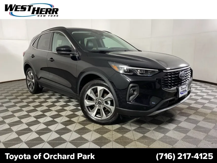 2024 Ford Escape Platinum photo 1