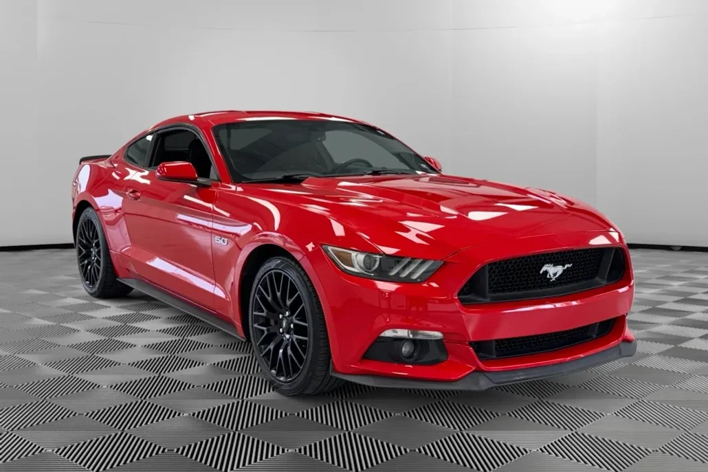 2016 Ford Mustang GT photo 1