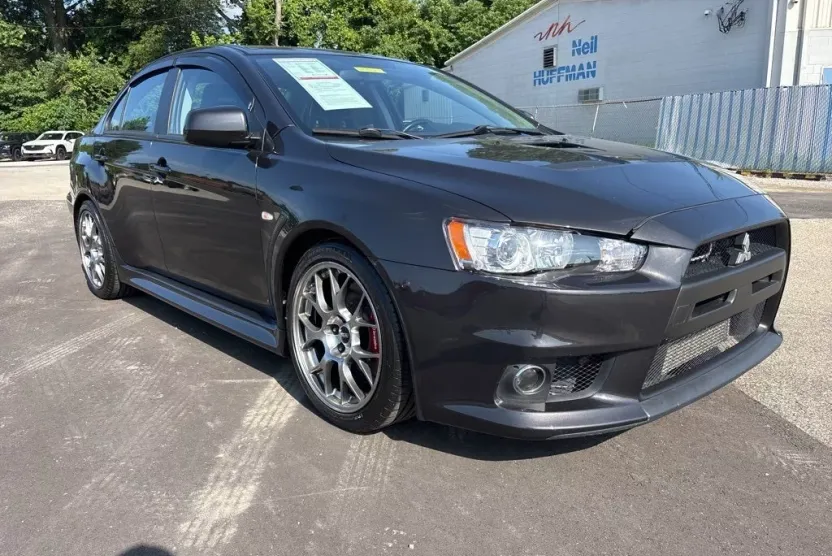 2012 Mitsubishi Lancer Evolution MR photo 1