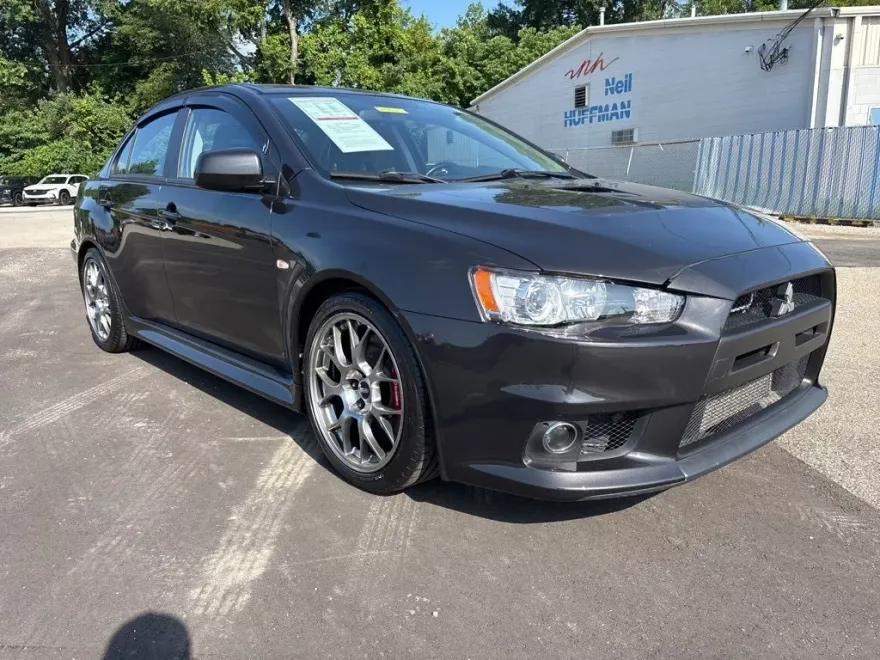 2012 Mitsubishi Lancer Evolution MR photo 1