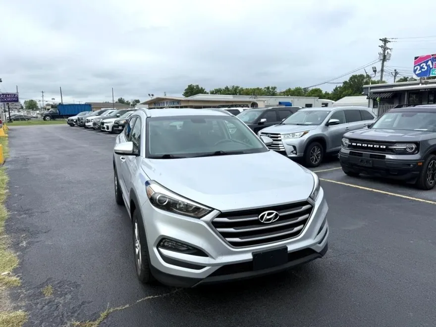 2018 Hyundai Tucson SEL Plus photo 1