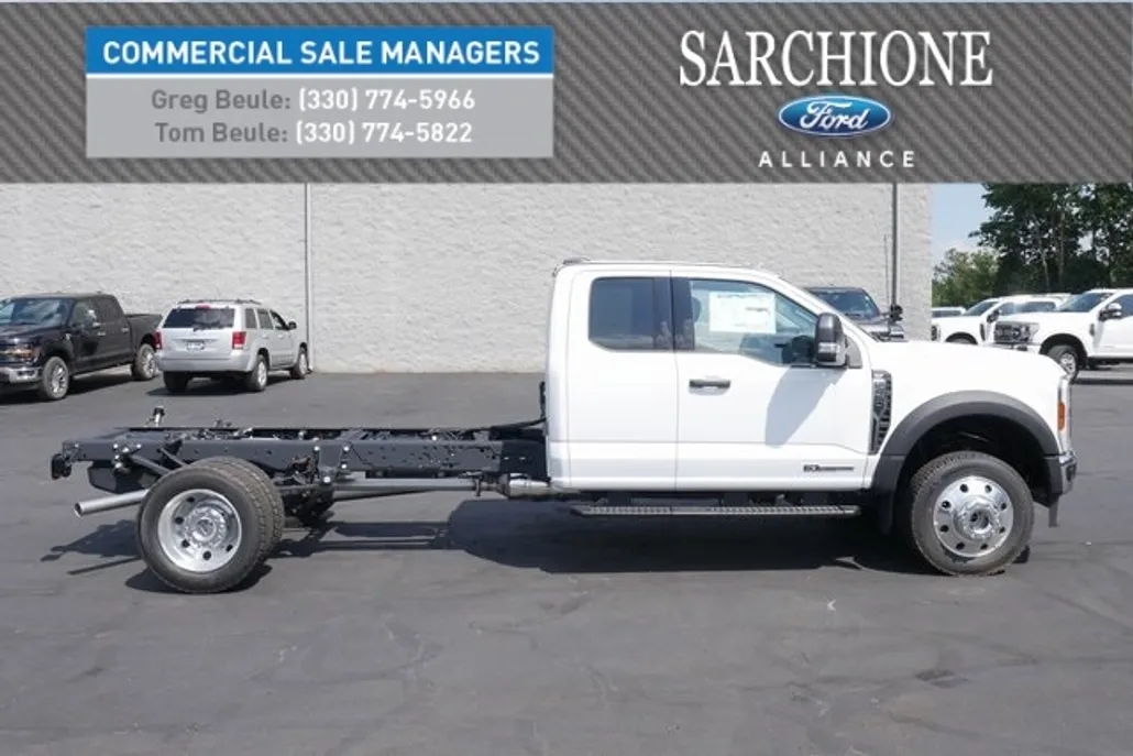 2025 Ford F-450 photo 1
