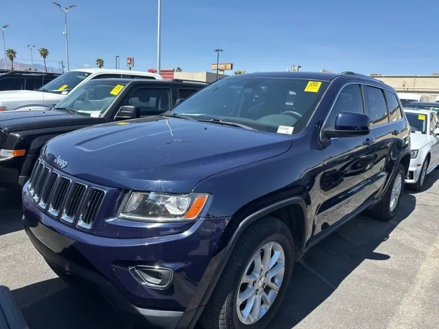 2016 Jeep Grand Cherokee Laredo photo 1
