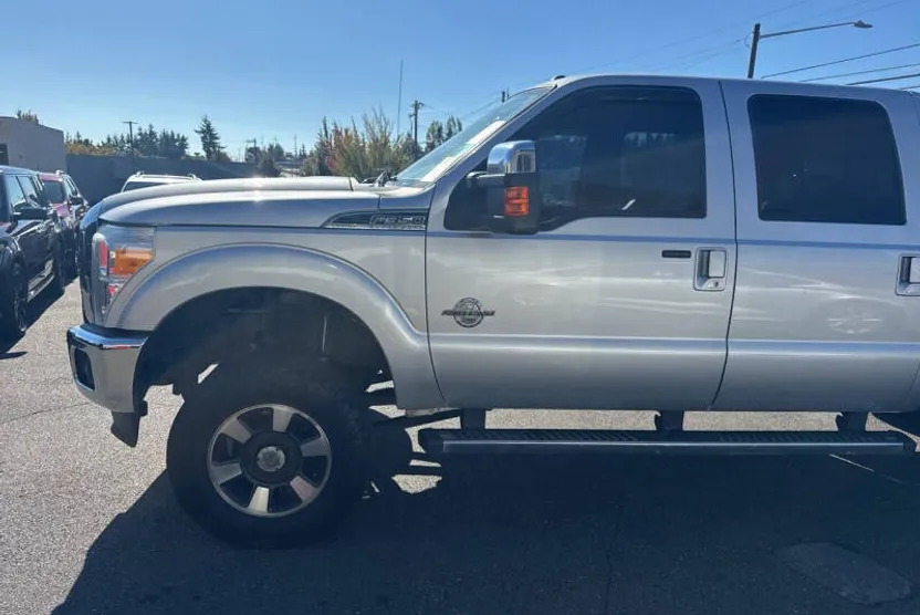2015 Ford F-350 Lariat photo 1
