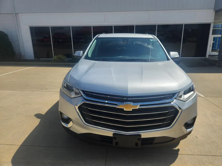 2021 Chevrolet Traverse Cloth photo 1