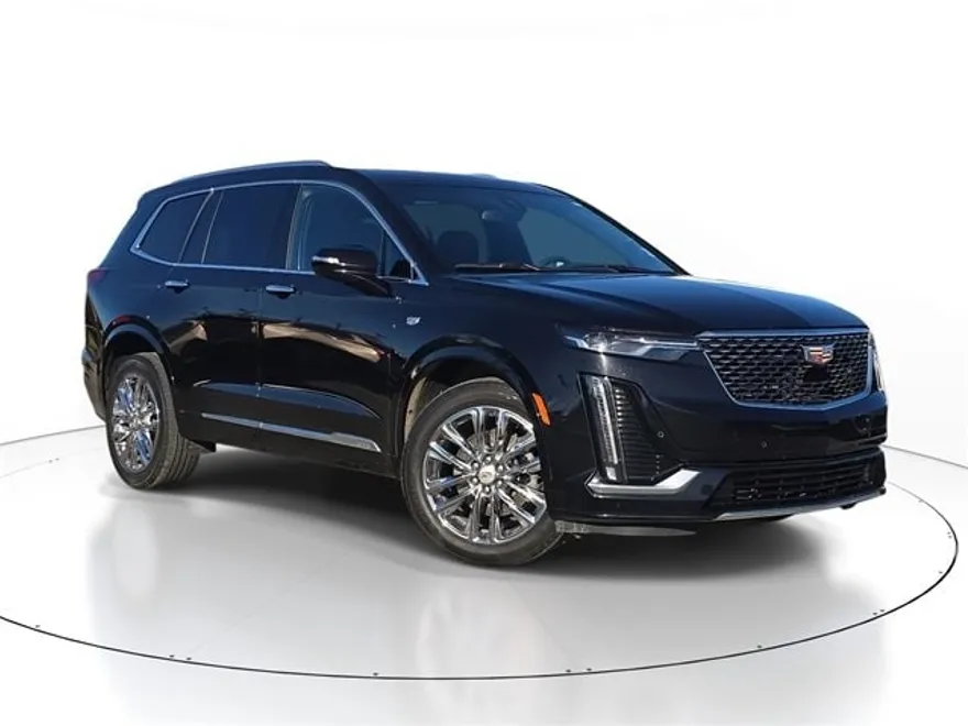 2022 Cadillac XT6 Luxury photo 1