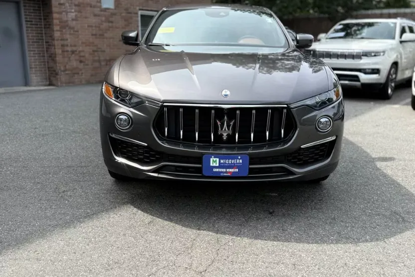 2022 Maserati Levante GT photo 1