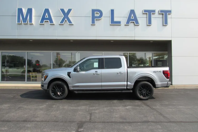 2025 Ford F-150 Lariat photo 1
