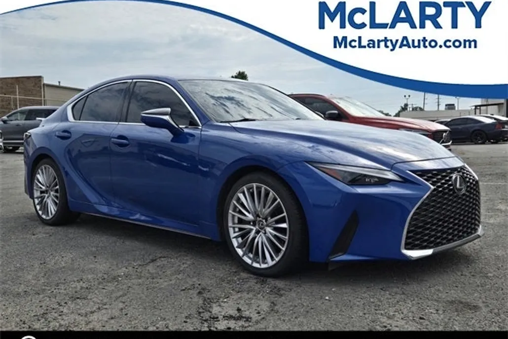 2022 Lexus IS 300 photo 1