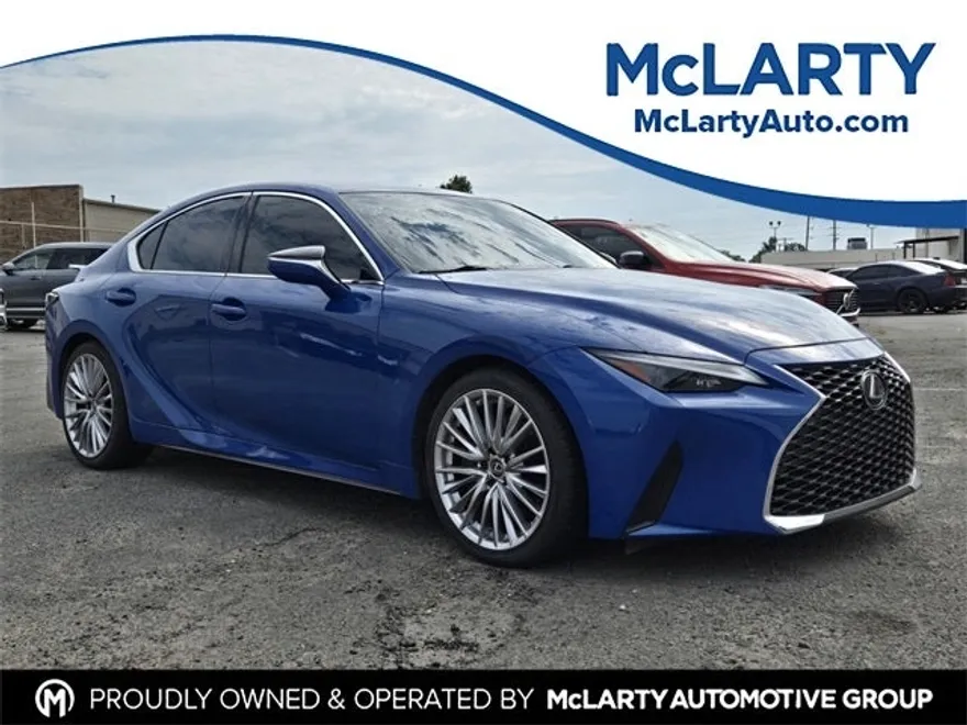 2022 Lexus IS 300 photo 1