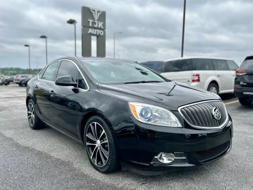 2017 Buick Verano Sport Touring photo 1