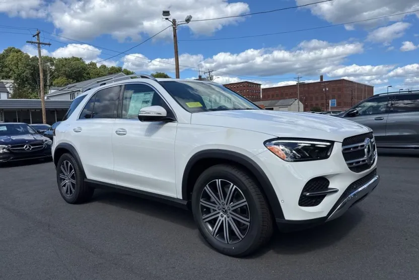 2026 Mercedes Benz GLE 350 4MATIC photo 1
