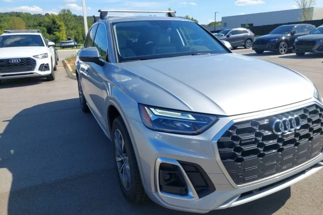 2025 Audi Q5 45 S line Premium Plus photo 1