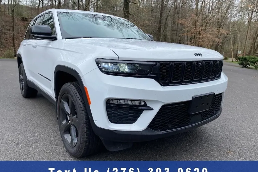 2024 Jeep Grand Cherokee Limited photo 1