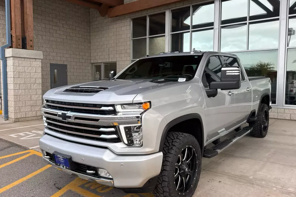 2022 Chevrolet Silverado 3500HD High Country photo 1