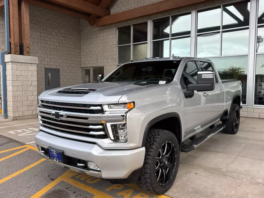2022 Chevrolet Silverado 3500HD High Country photo 1