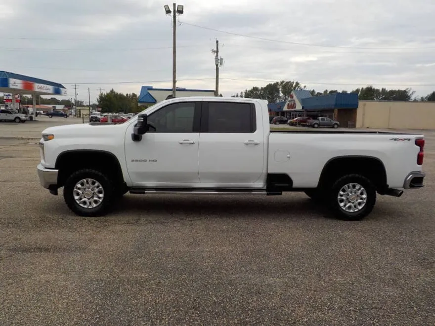 2020 Chevrolet Silverado 2500HD LT photo 1