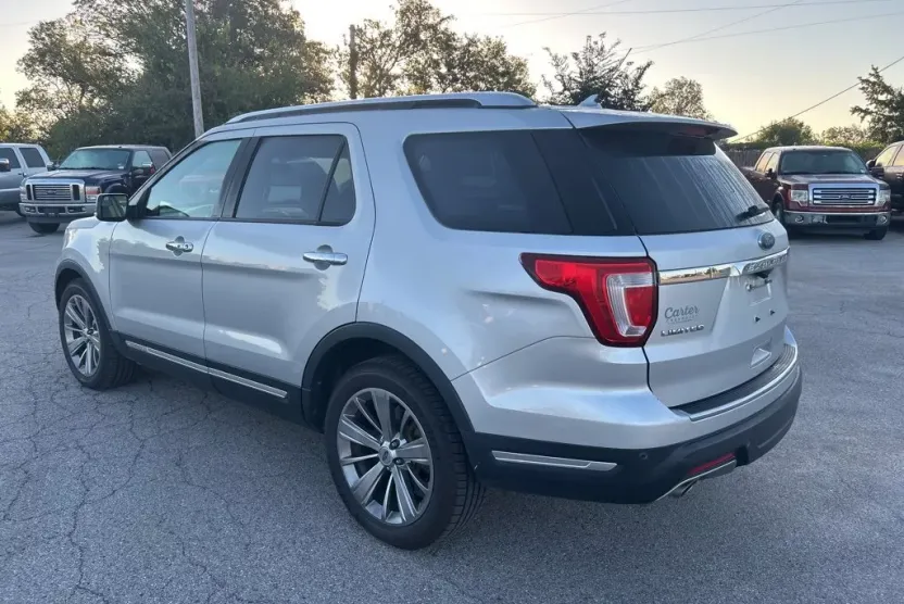 2018 Ford Explorer Limited photo 1